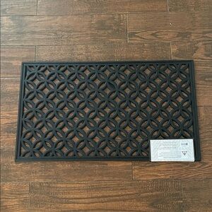 Black Geometric Doormat